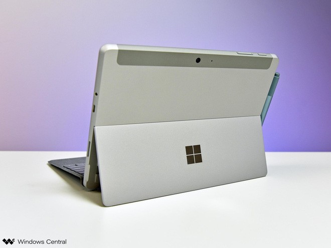 Surface Go 2 sẽ có màn hình lớn hơn và viền mỏng hơn thế hệ trước Surface Go 2 sẽ có màn hình lớn hơn và viền mỏng hơn thế hệ trước